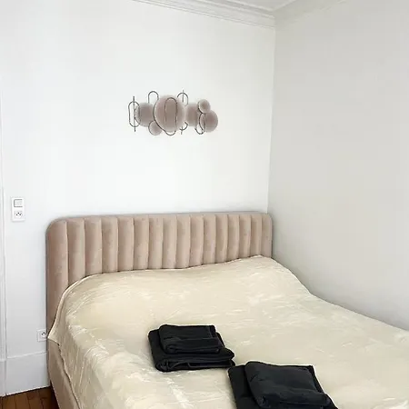 Parisian Appart Apartment *